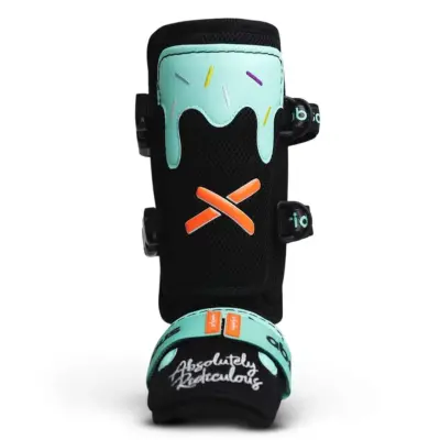 Mint Blackout Leg Guard